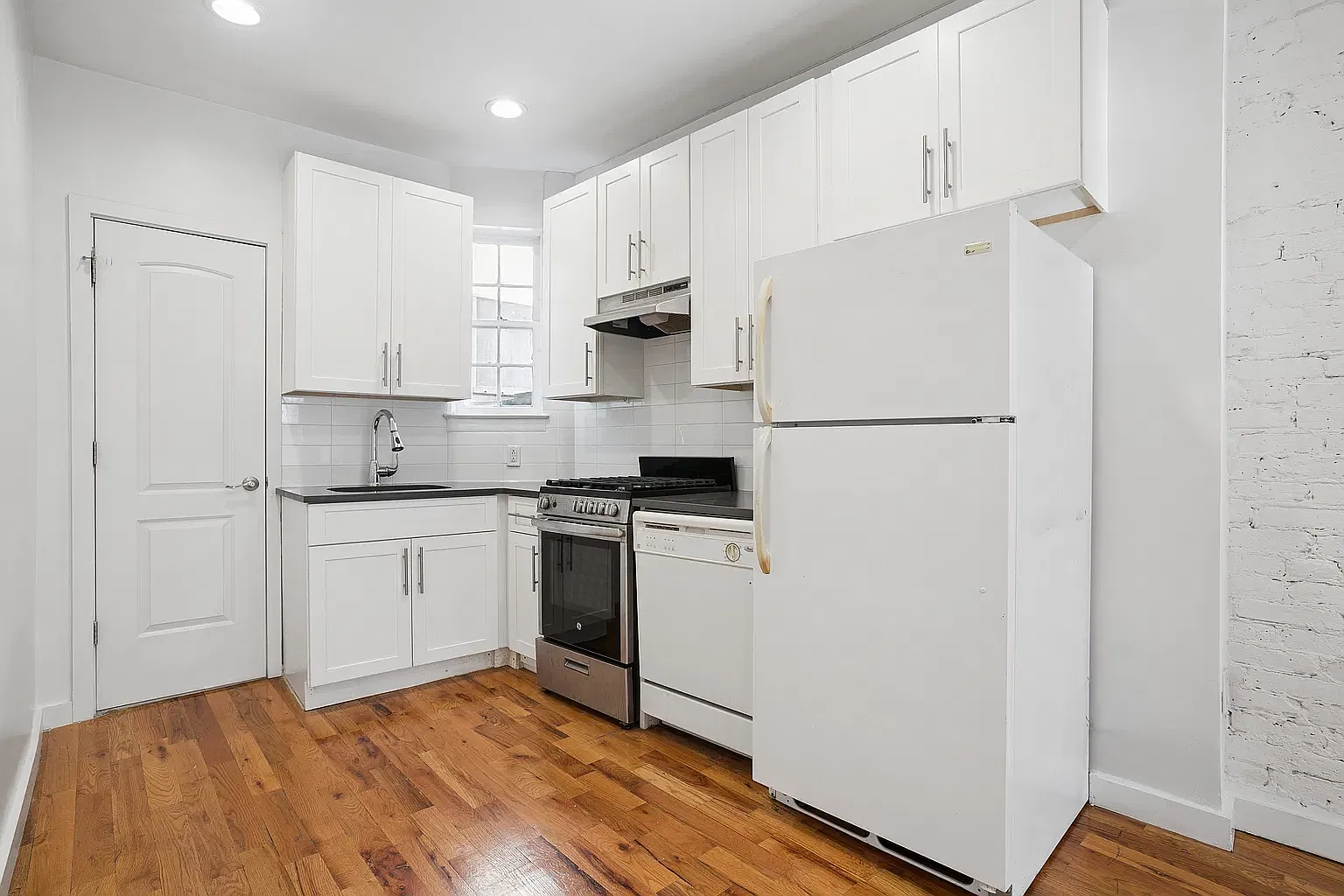 251 Kane Street — Photo 3