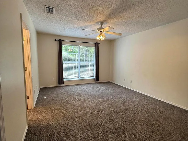 5 Neptune Dr — Photo 30