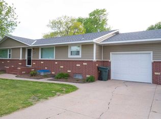 3002 Avenue L, Kearney, NE 68847