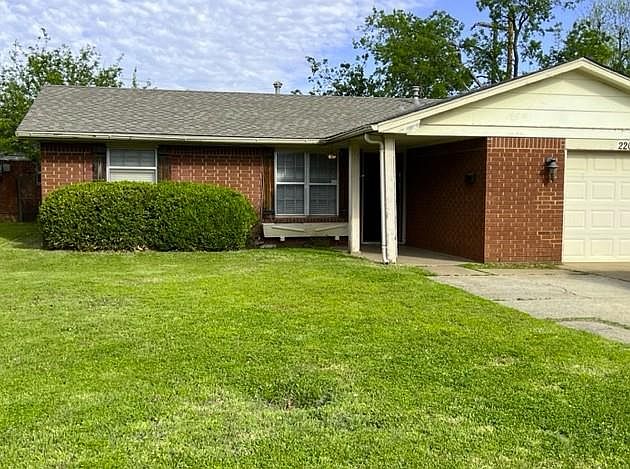 1st image of 2209 Marshall Dr