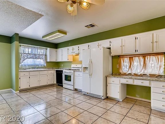 5th image of 6621 Coastal Breeze Ct