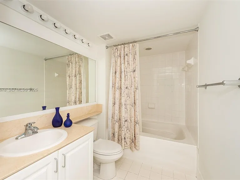 1155 Brickell Bay Dr #609 — Photo 18