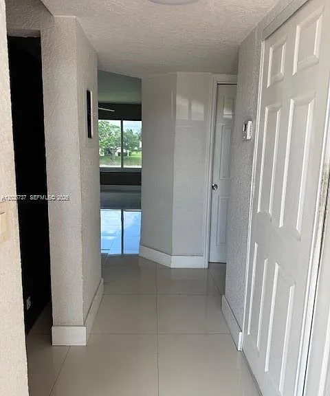 922 Twin Lakes Dr #922 — Photo 5