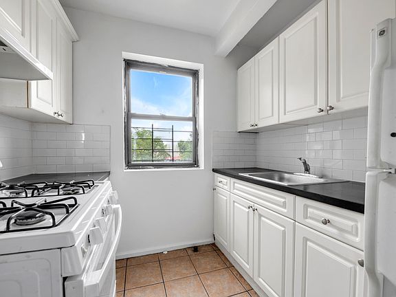 4th image of 8943 221st Pl APT 3