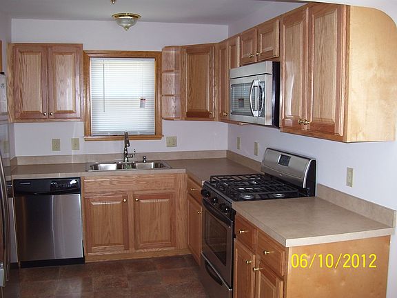 5th image of 5049 W 5th St