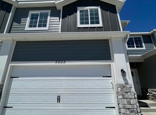 7303 N Hidden Loop Rd, Eagle Mountain, UT 84005