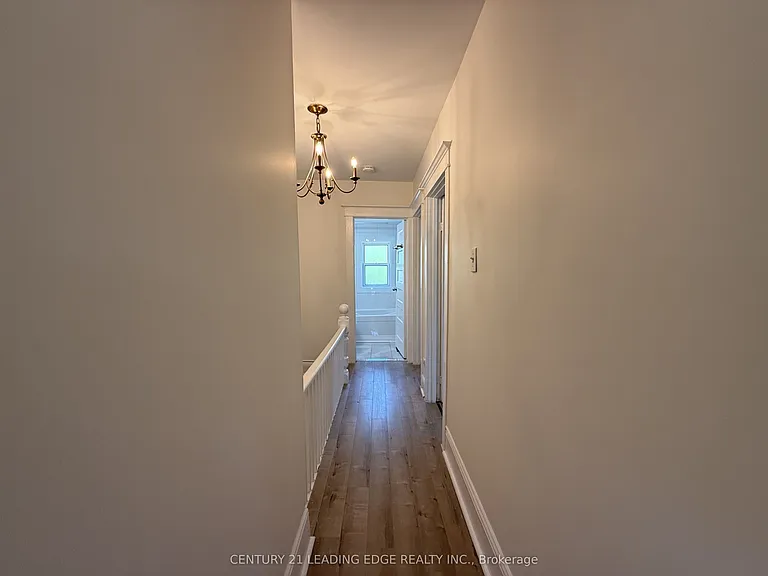 485 Albert St — Photo 16