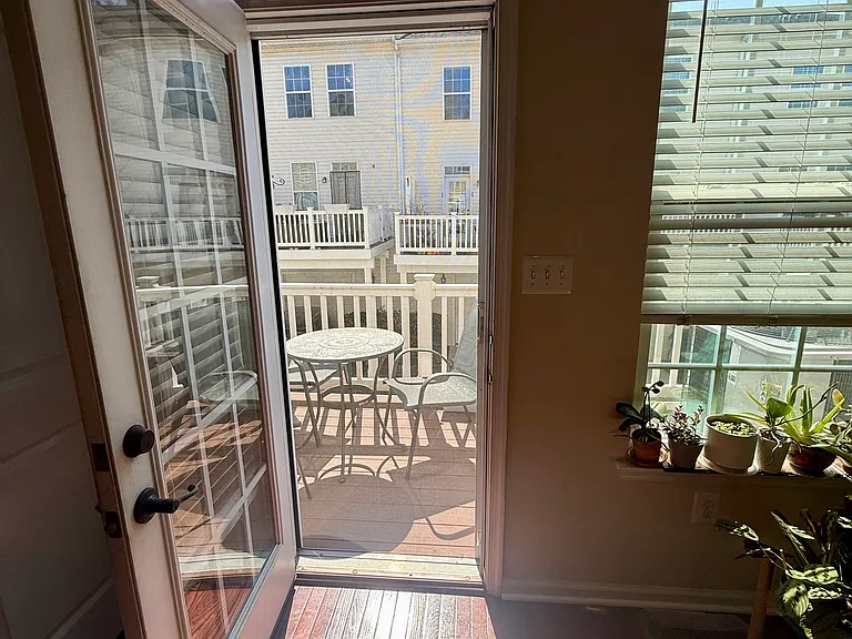 749 S Macon St — Photo 11