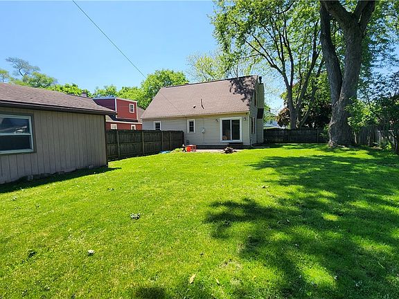 2nd image of 263 Crestwood Blvd