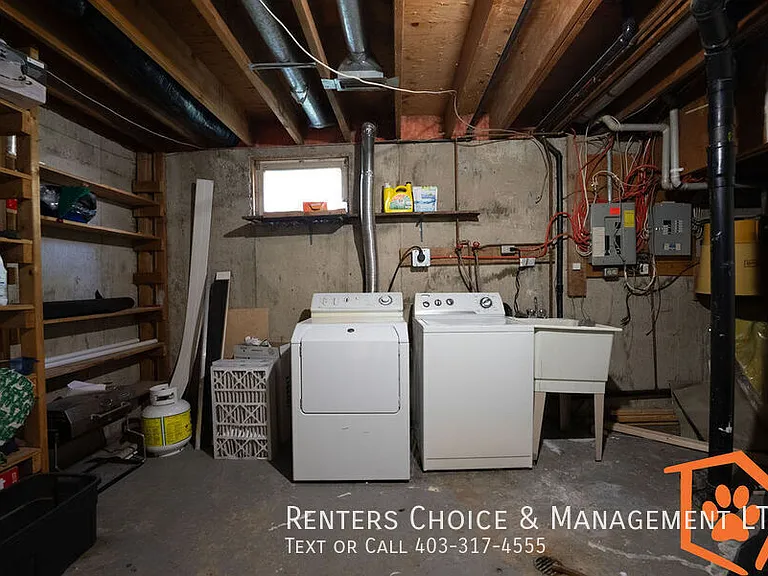 27B Laval Pl W — Photo 7