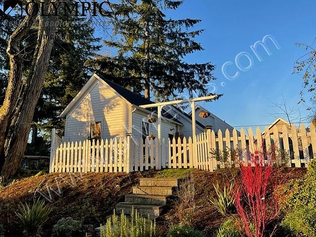 1st image of 1510 5th Ave SE