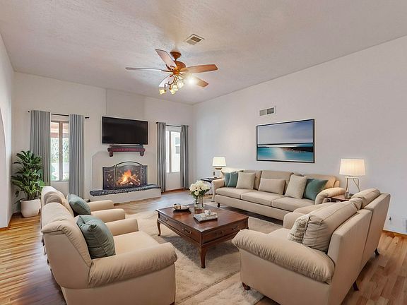 5th image of 6813 Cherry Blossom Ln NE