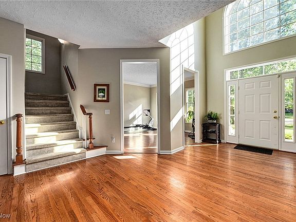 5th image of 2372 Glenwood Ln