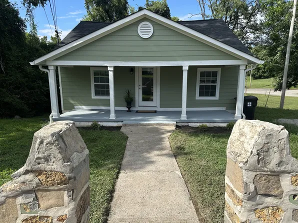 411 E 10th St, Columbia, TN 38401