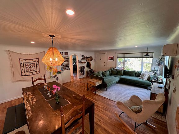 5th image of 1049 E St