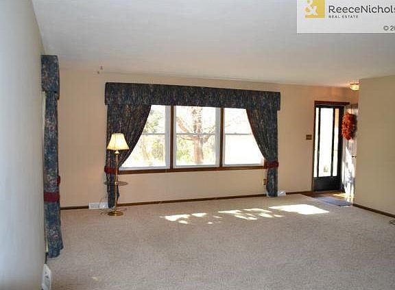 4th image of 11402 E Park St
