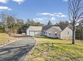 6677 Creekstone Dr, Barnhart, MO 63012