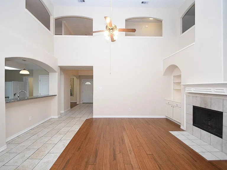 10430 Sanibel Falls Ct — Photo 21