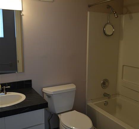 2nd image of 444 N Front St APT 209