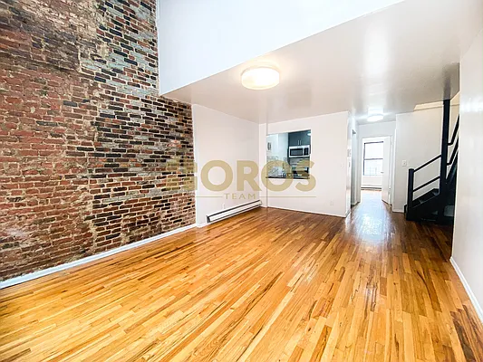 Rented by City Connections Realty | media 24