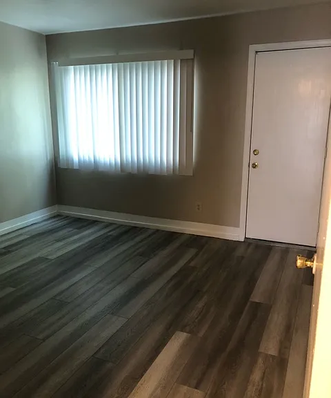 1927 Dwight Way — Photo 36