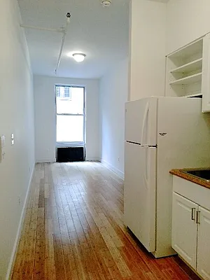 Rented by New York Residence | media 33