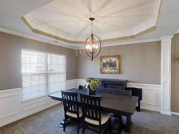 3rd image of 132 Portland Falls Dr