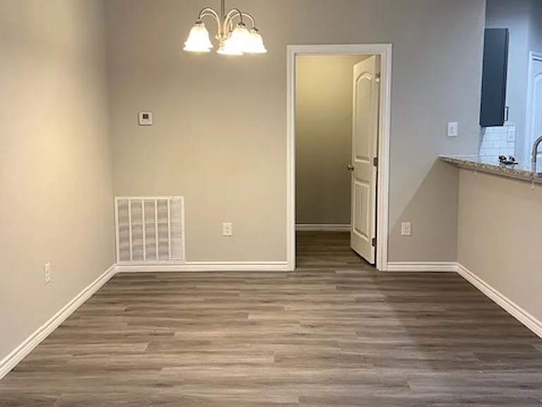 2842 Melissa Ln — Photo 5