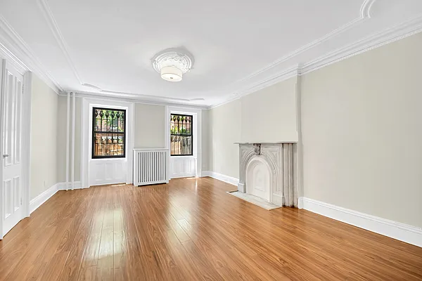 Rented by Compass | media 24