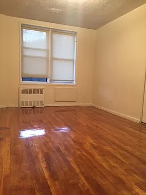 Rented by Roberto Guilbet, LREB | media 28