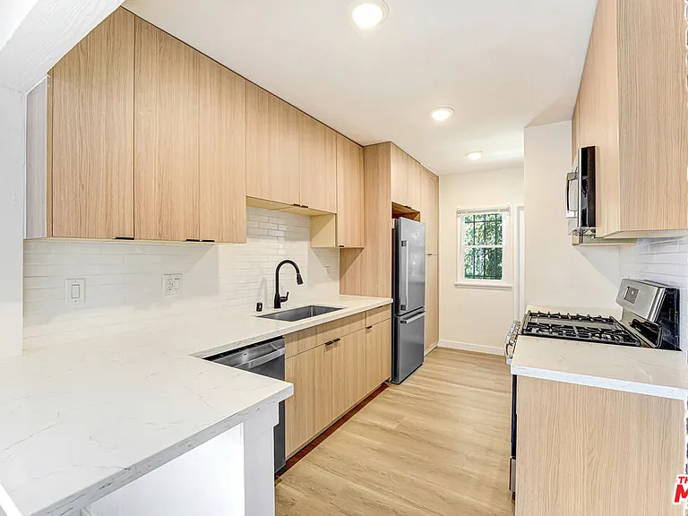 8907 Harratt St — Photo 4