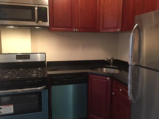 Rented by Urban Realty NYC | media 25