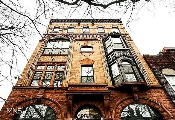 Rented by MNS | media 5