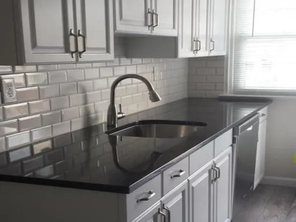 63 Standish Rd APT 4, Stamford, CT 06902