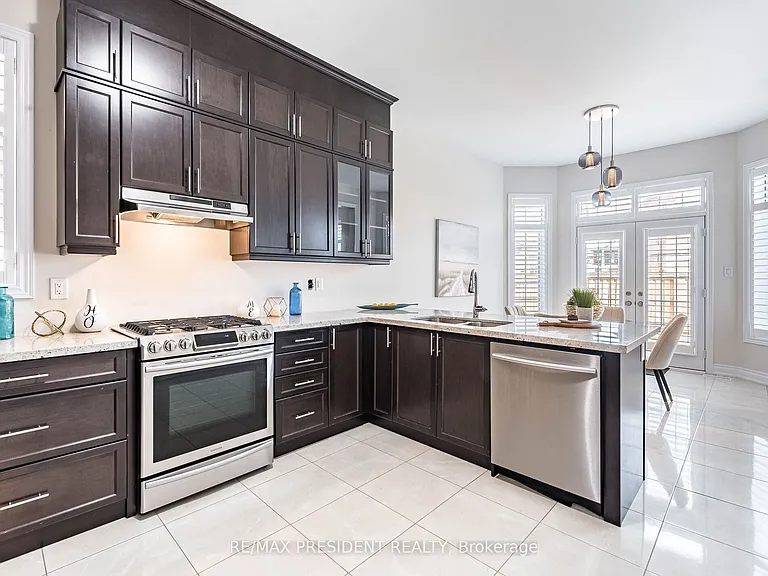 16 Monarch Dr — Photo 16