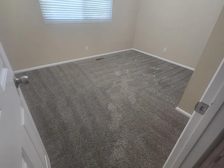 667 E Family Cir — Photo 9