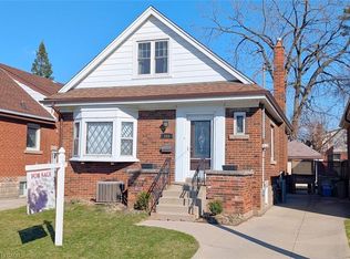 143 Huxley Ave S, Hamilton, ON L8K 2P9
