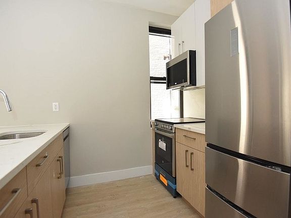 4th image of 319 Malcolm X Blvd #2A