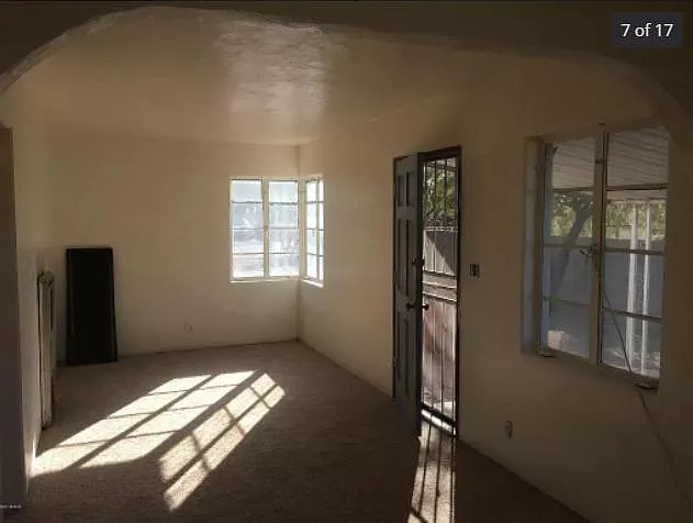 407 E Kelso St — Photo 5