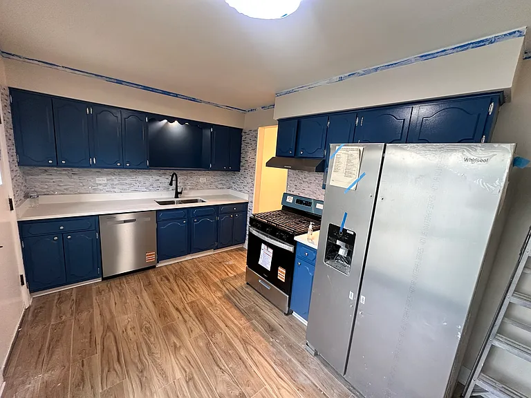 501 Washington Sq — Photo 10