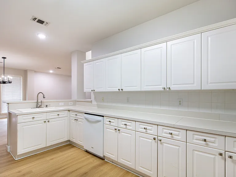 1803 Fern Ct — Photo 11