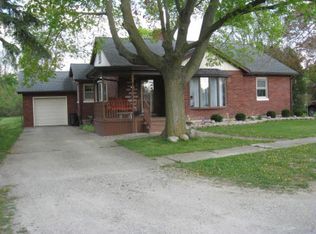 25 7th St, Sebewaing, MI 48759