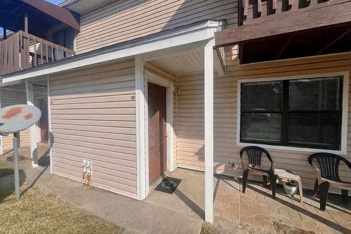 front ext_01072026 - 755 Burcale Rd #K6