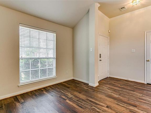 5th image of 7406 San Carlos Dr