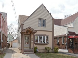 9016 210th St, Queens Village, NY 11428