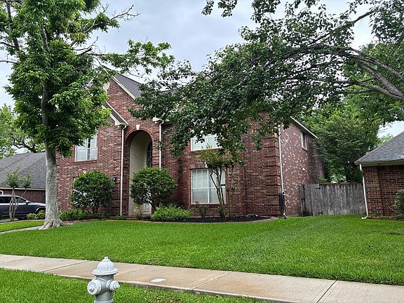 3rd image of 6611 Berrytree Ln