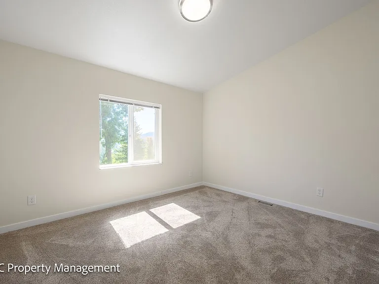 76848 London Rd — Photo 22