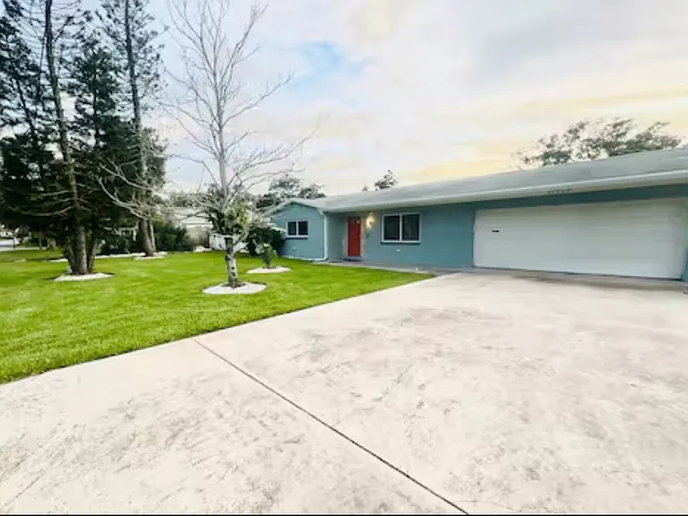 10940 Dorothy Ln — Photo 4