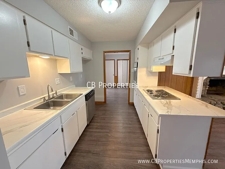 5315 Yale Rd — Photo 2