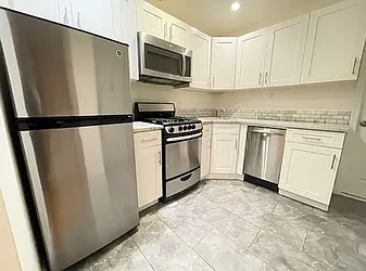 Rented by Silver Line Realty Group NY LLC